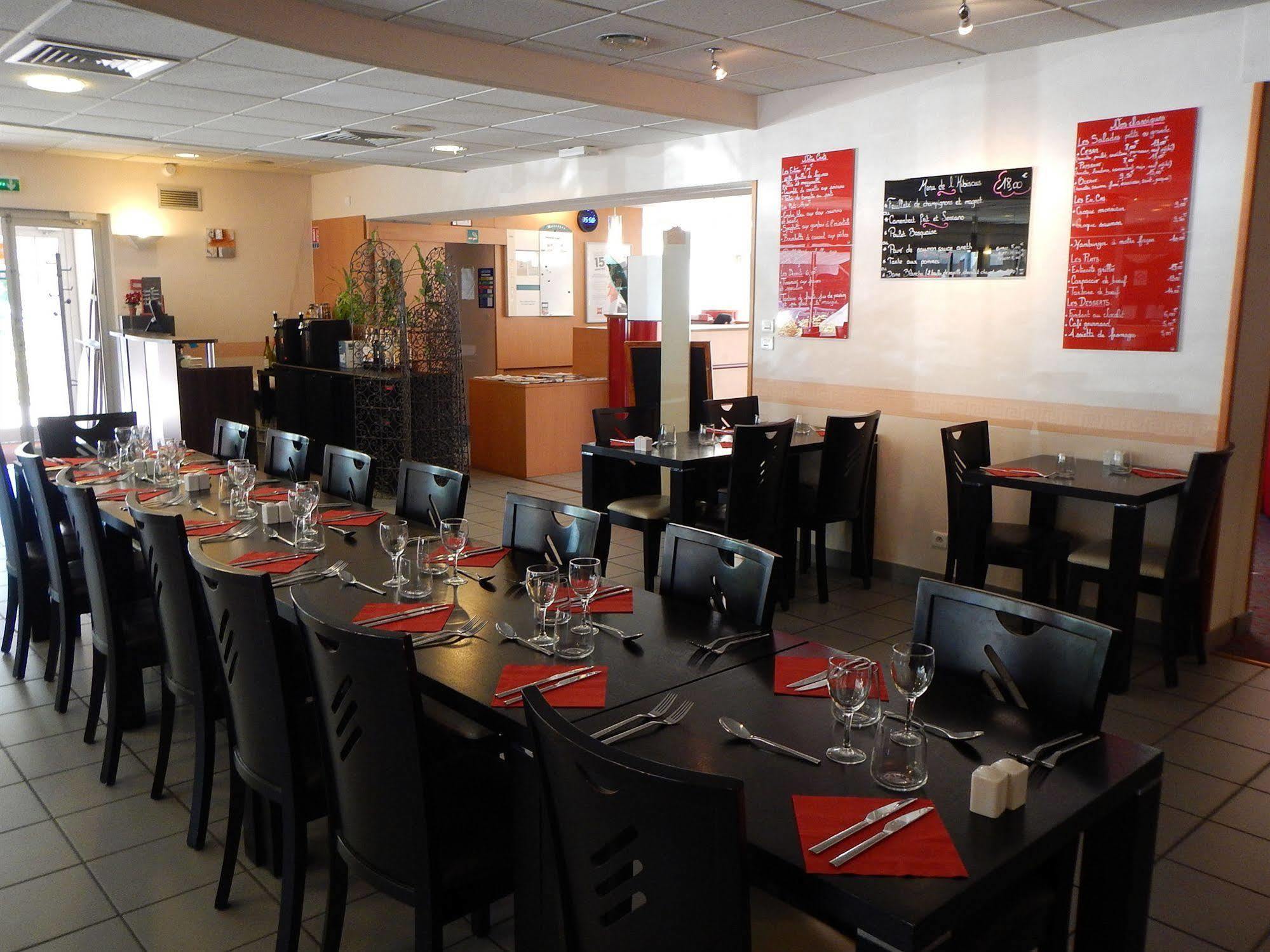 Hotel Ibis Poitiers Beaulieu Esterno foto