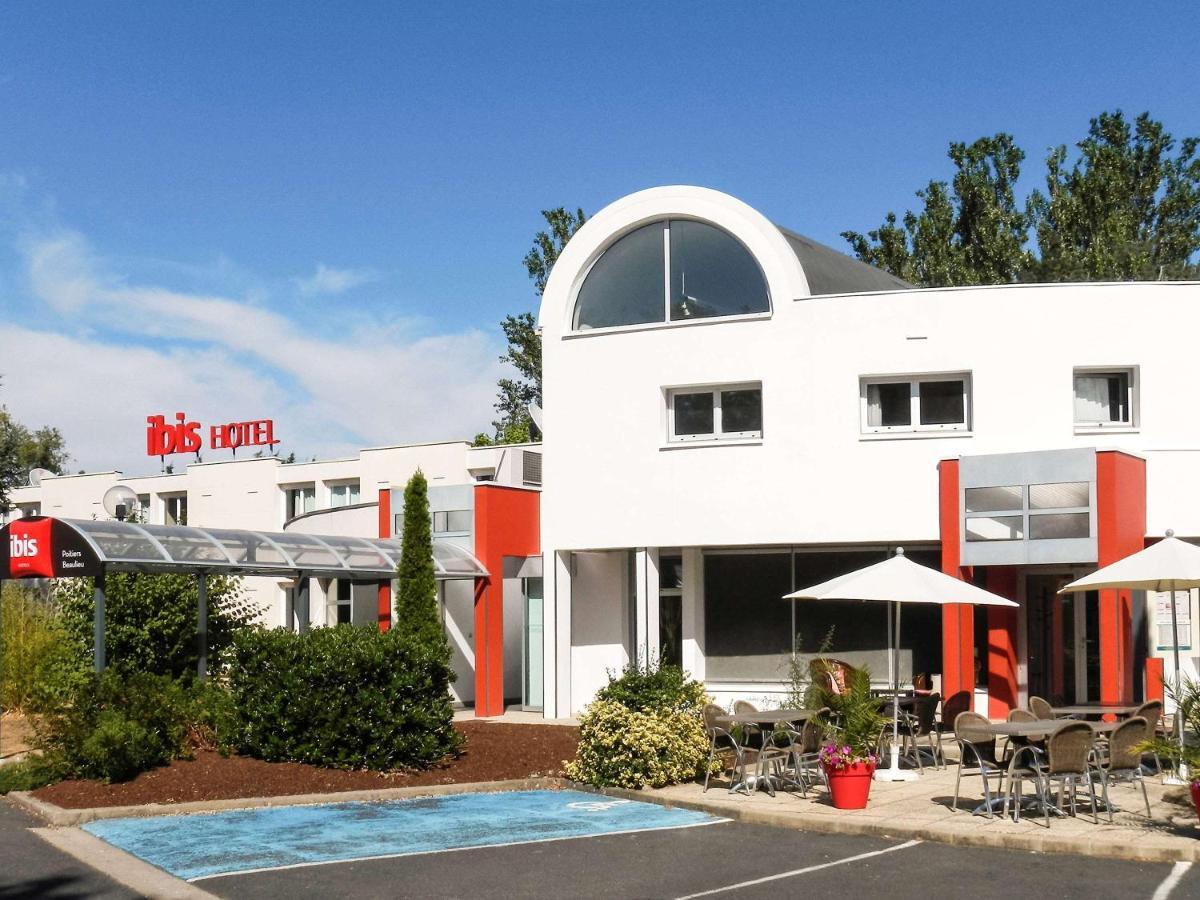 Hotel Ibis Poitiers Beaulieu Esterno foto