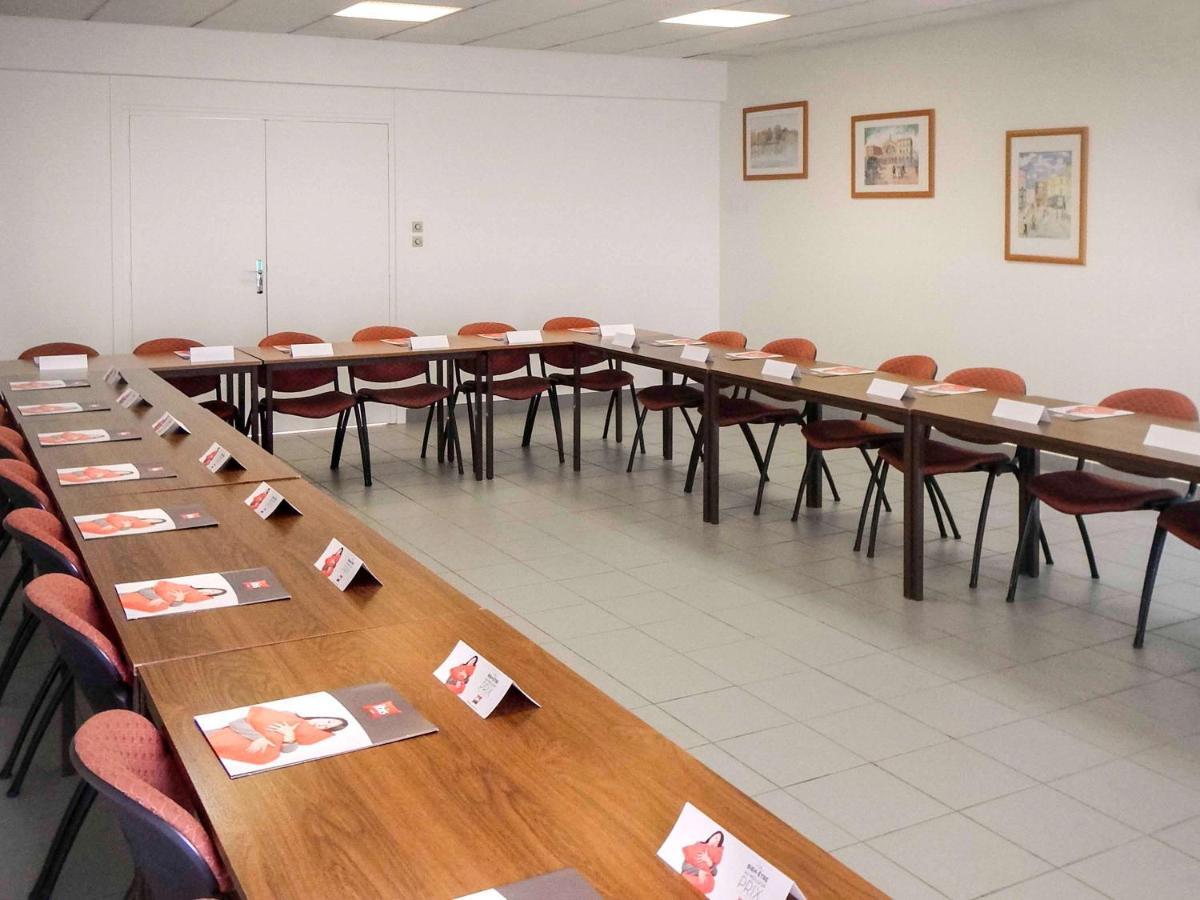 Hotel Ibis Poitiers Beaulieu Esterno foto