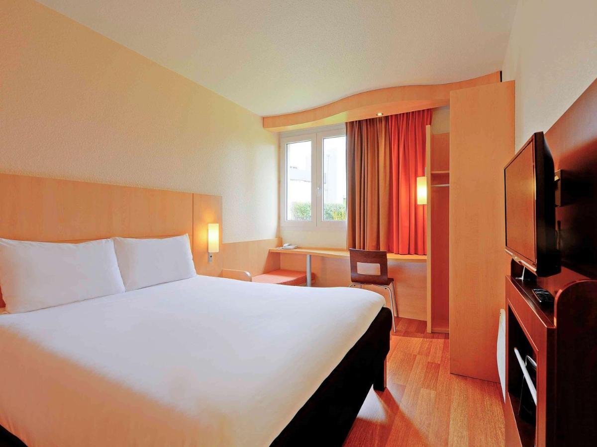 Hotel Ibis Poitiers Beaulieu Esterno foto