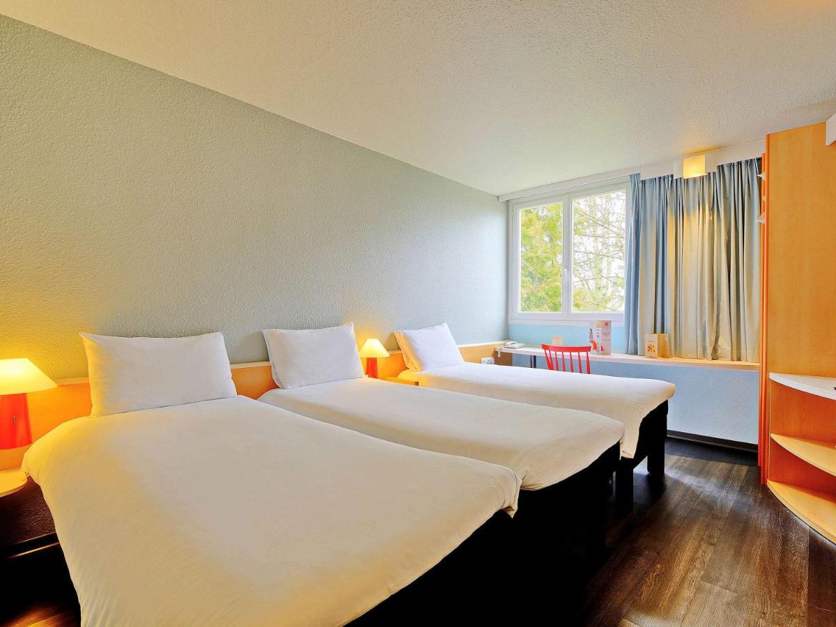 Hotel Ibis Poitiers Beaulieu Esterno foto